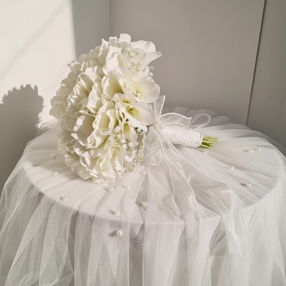 GownLink White color Bridal Bouquet B-64