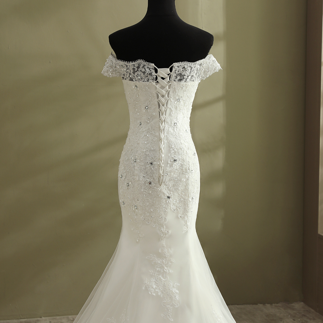 GownLink Elegant White Mermaid Wedding Dress with Royal Train for Christian Bride GLGT027