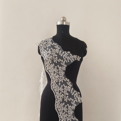 GownLink - White Lace Border for Wedding Gown-D30