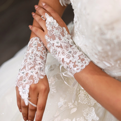 GownLink white Bridal Gloves for Wedding G20