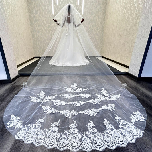 GownLink White Bridal Wedding Veil GLV1800L 4.5 Meter Long with Front Face Layer