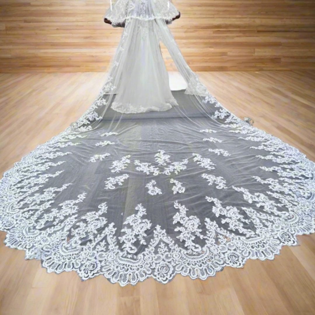 GownLink's Cathedral Bridal Long Veil with Comb and Front Face Layers for Christian & Catholic Weddings GLHL56 Length 3.5 Mtr