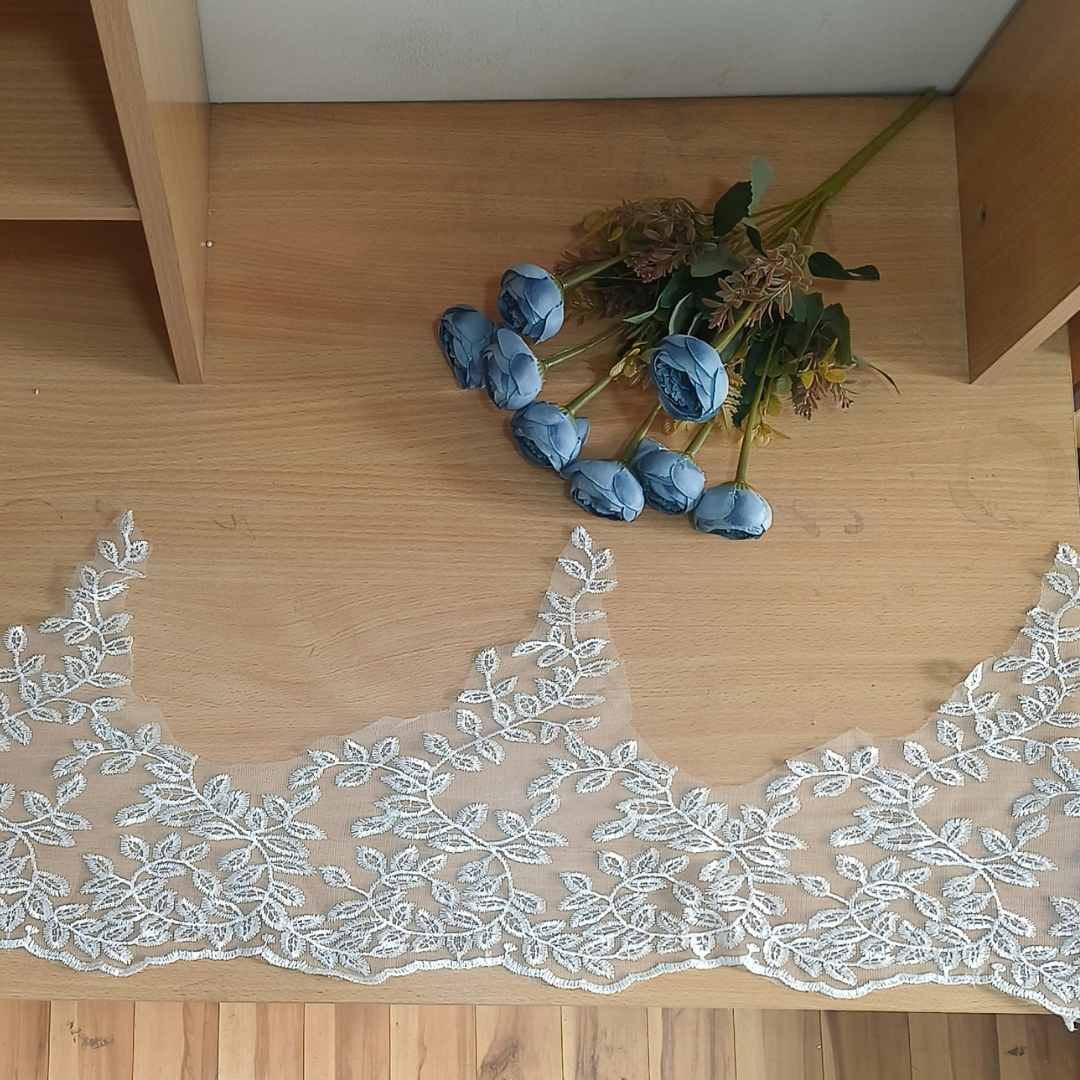 GownLink - White Lace Border for Wedding Gown-D30