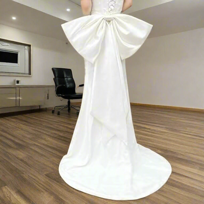 GownLink,s Big Bow with Adjustable Waistband for Wedding Dresses with Long Tails