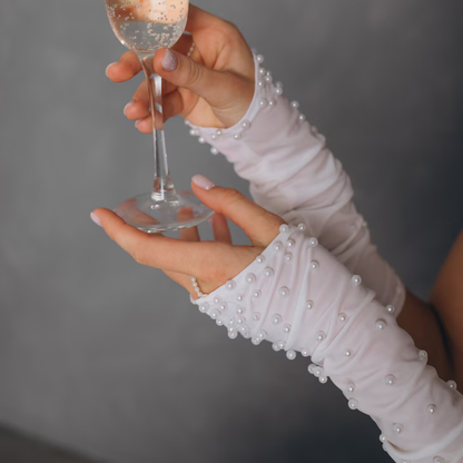 GownLink white Bridal Gloves for Wedding G-40