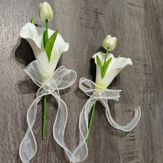 GownLink White and green color Bridesmaid Bouquet Set of Two