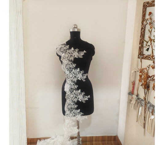 White -Lace Border Elegance Wedding Dress