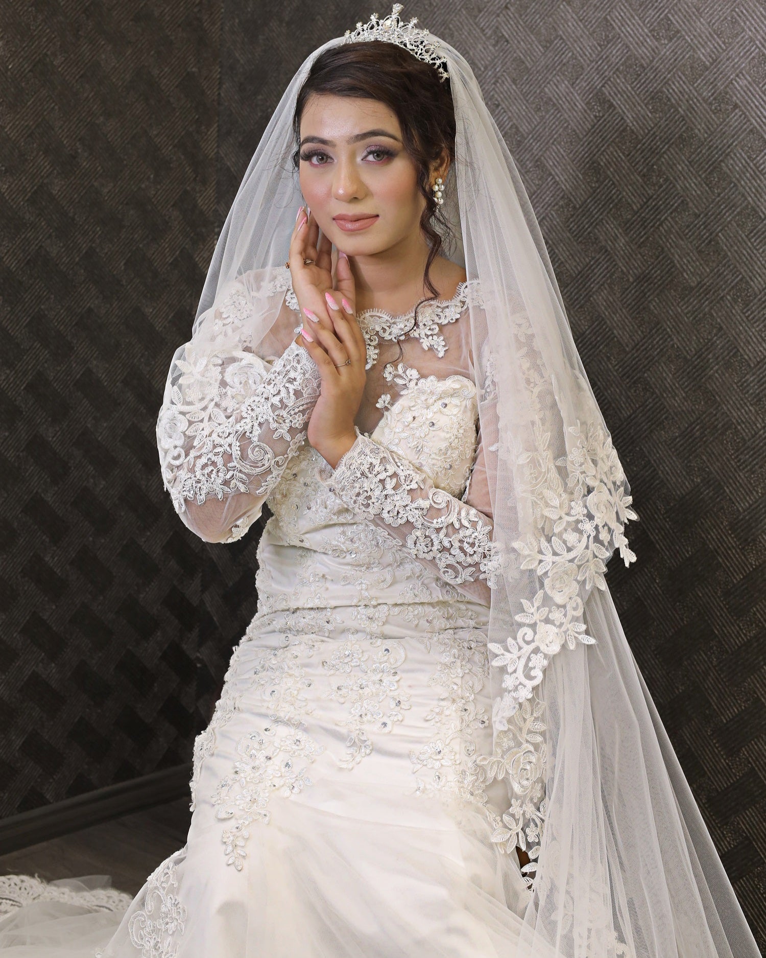White Modest Mermaid Bridal Gown in Faridabad