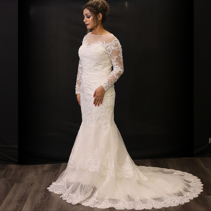 White modest mermaid wedding dress in Lucknow