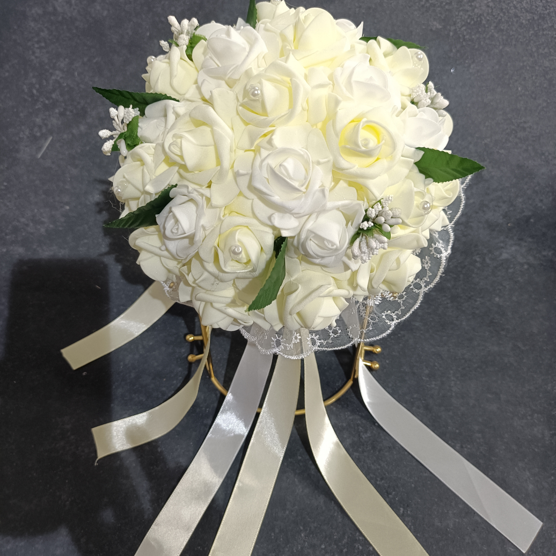 Affair Flower Ball Arrangement Bouquet, Plastic Flower Mahabaleshwar