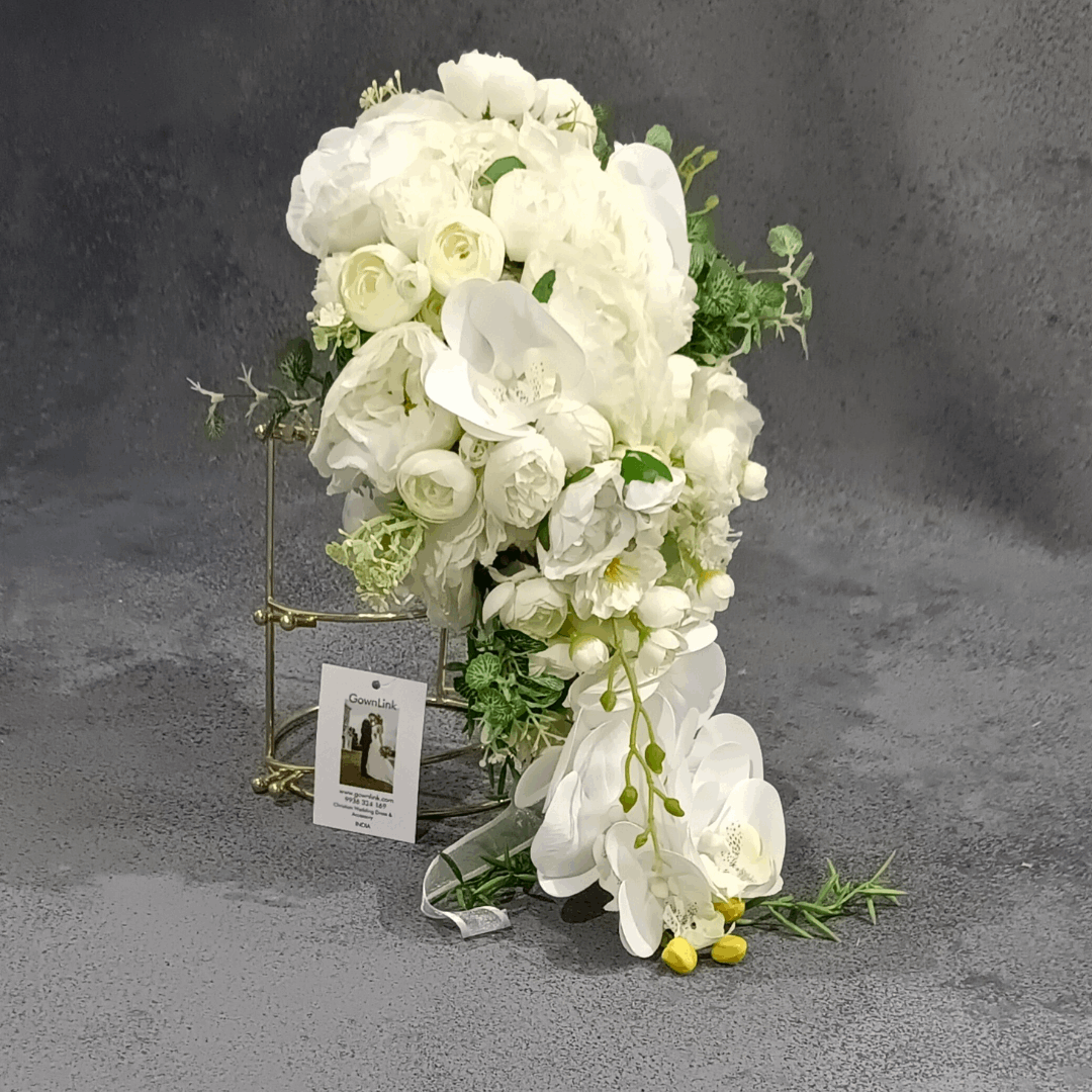     beautifully White wedding Christian Bouquet Fast free delivery 5 day Himachal Pradesh