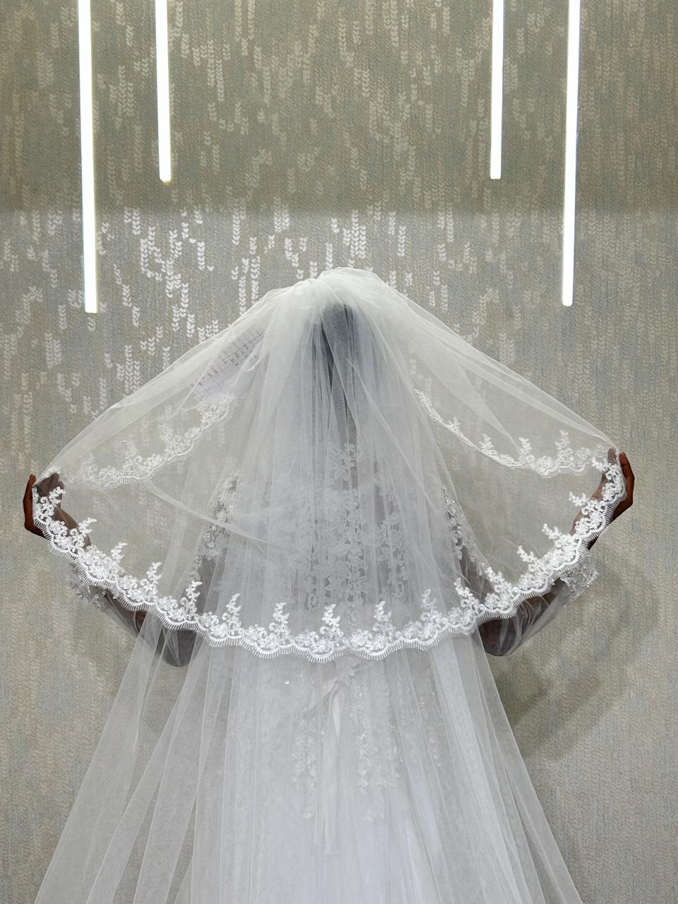 GownLink's  4 Meters Long Bridal Veil Cathedral Christian & Catholic Wedding New Lace