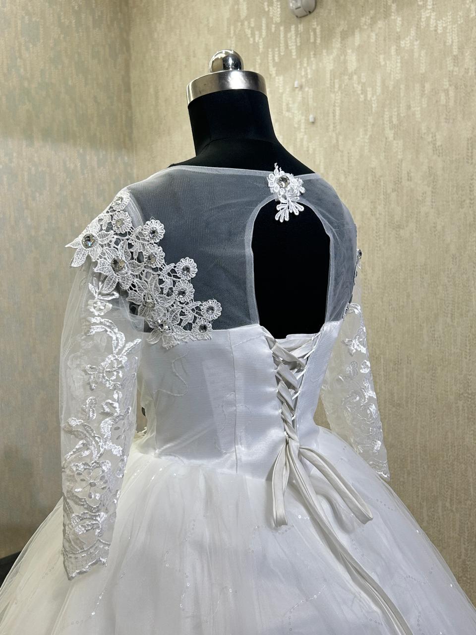 GownLink Stunning White Catholic Wedding Train Gown with Beaded Lace GLHMD16050083T