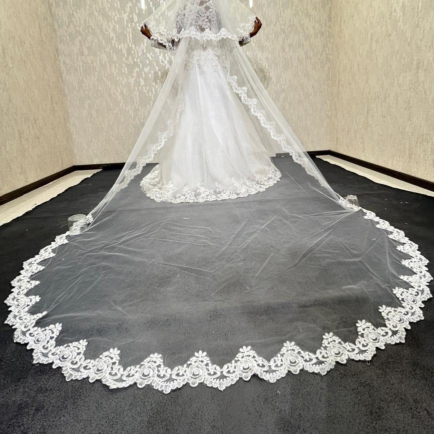 Edge Bridal Veil, Waltz Lenght One Tier Wedding Barauni