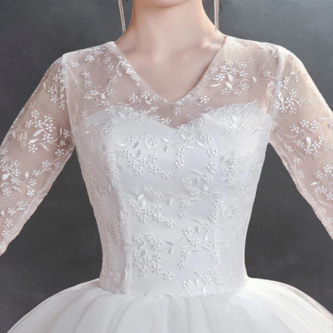 "Luxurious Silk white Wedding Dress - Regal Sophistication"