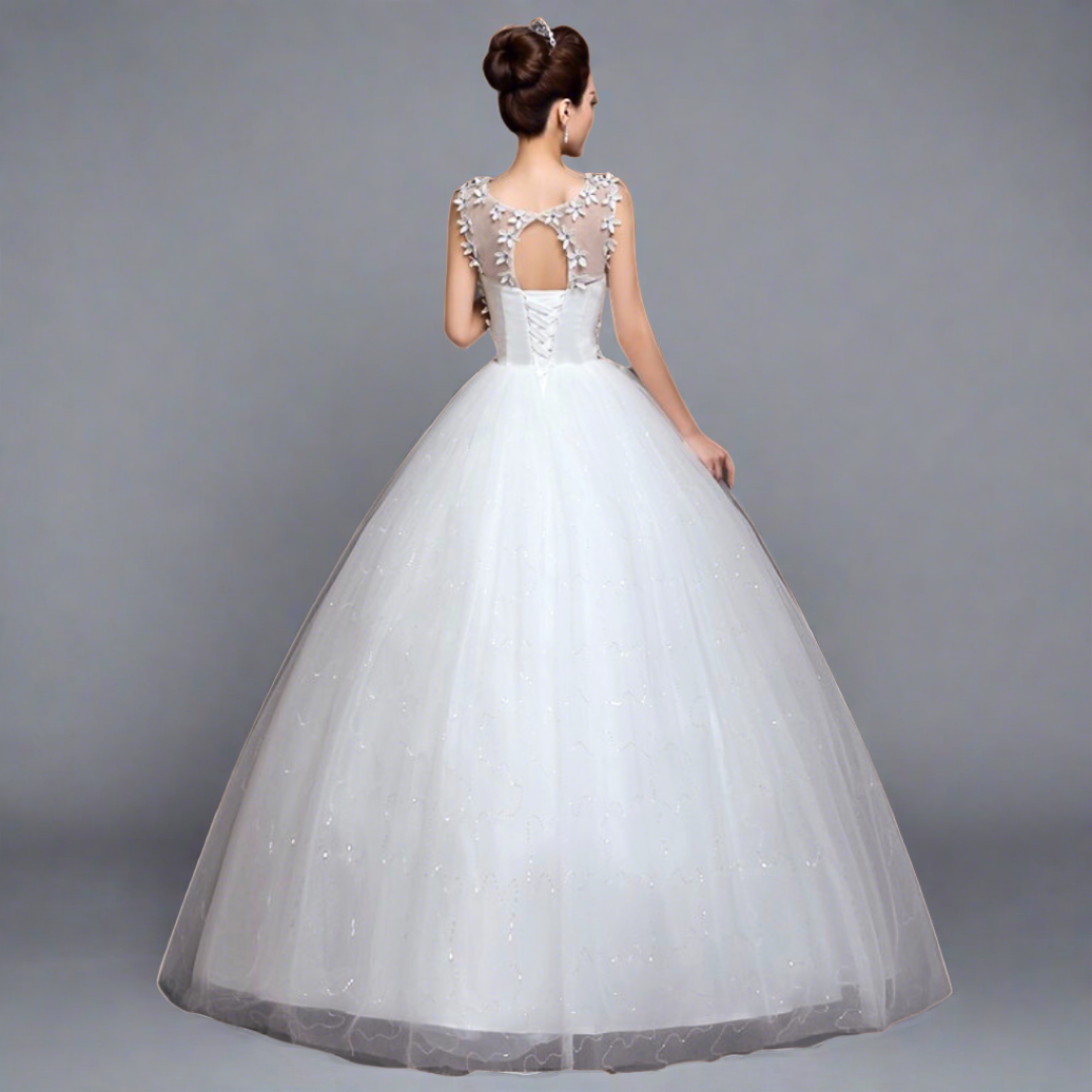 "Charming Ball Gown with back side ribbons Details,