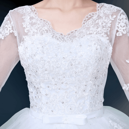 Model wearing Bridal Crown with veil and gown — GownLink HS14