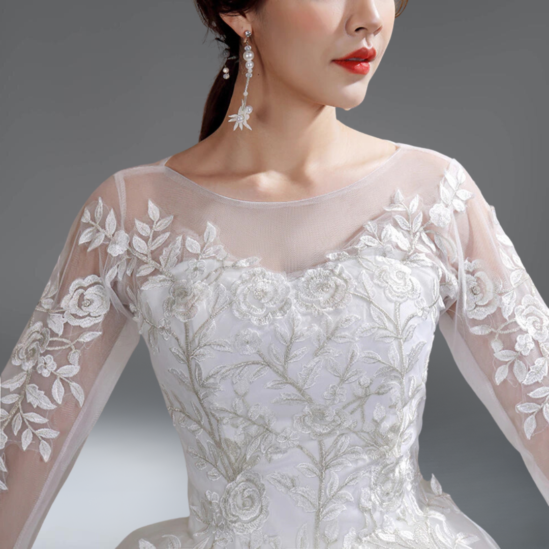 Side view of model wearing Bridal Combo Set — GownLink BRIDE