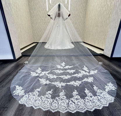 Side view of model wearing 5-Piece Bridal Combo Set — GownLink GOWNLINKS