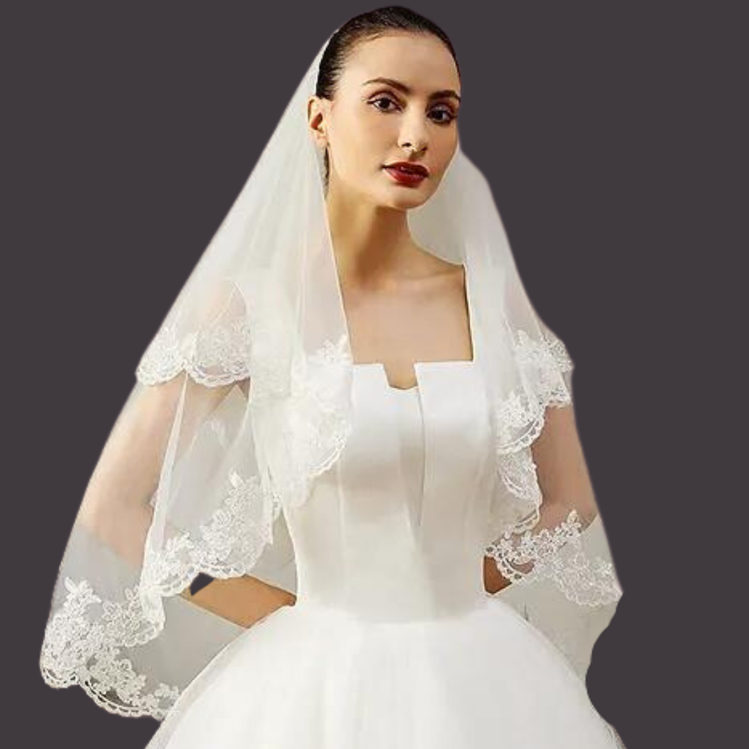 White bridal veil with scalloped lace trim for church wedding ceremony