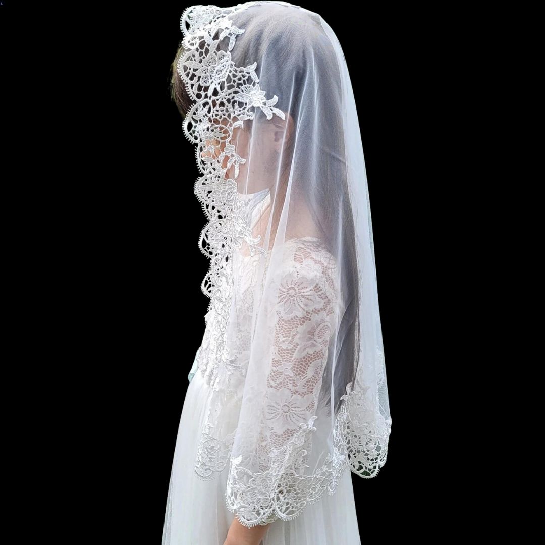 Front view of Bridal Veil draped over model — GownLink GLHLCV3
