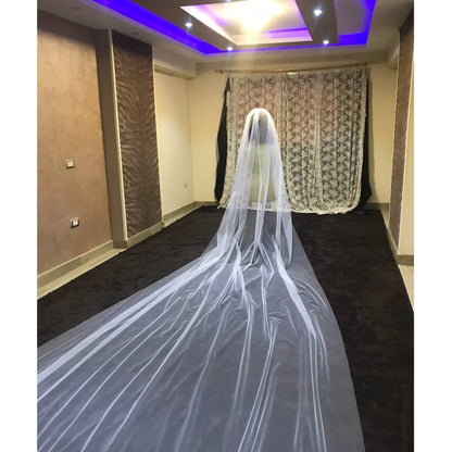 Full spread view of Cathedral Bridal Veil on flat surface — GownLink GLVHMN1