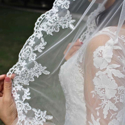 Side view of Cathedral Bridal Veil with comb attachment visible — GownLink GLV1800S