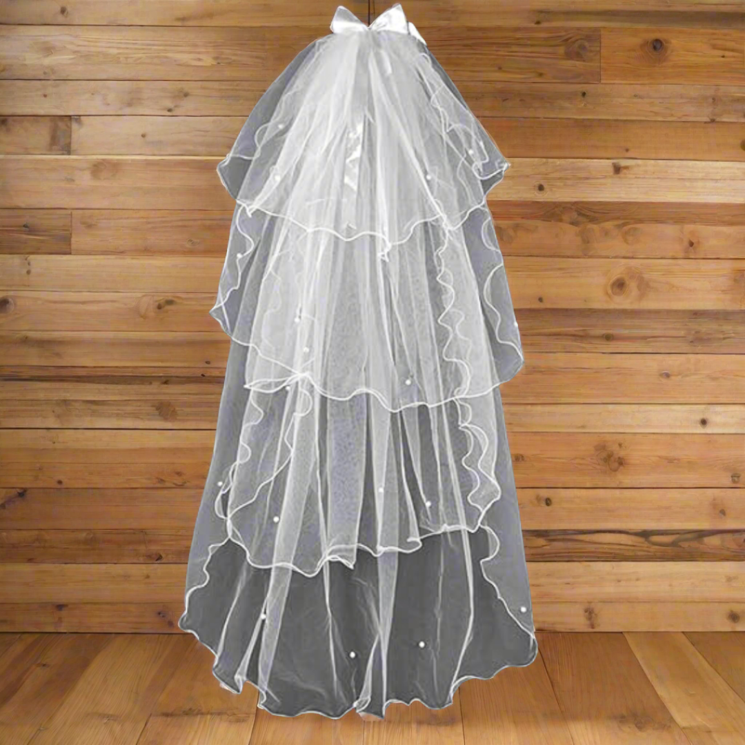 Side view of Cathedral Bridal Veil with comb attachment visible — GownLink GLVHM10
