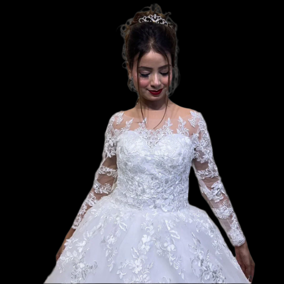 GownLink white Christian wedding gown displayed on mannequin