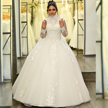 Back closure and button detail on White Princess — GownLink GLHL2311