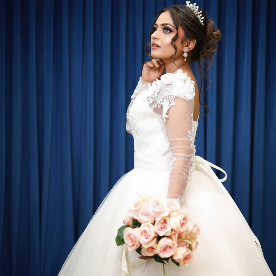 Detail of neckline and bodice on Bridal Gown with Train — GownLink GLYCX01T