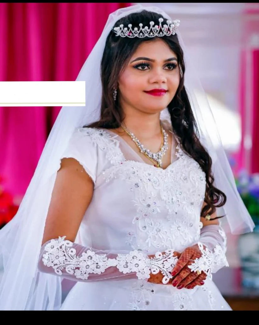 Close-up of individual pieces in Full Bridal Combo Set — GownLink GOWNLINKS