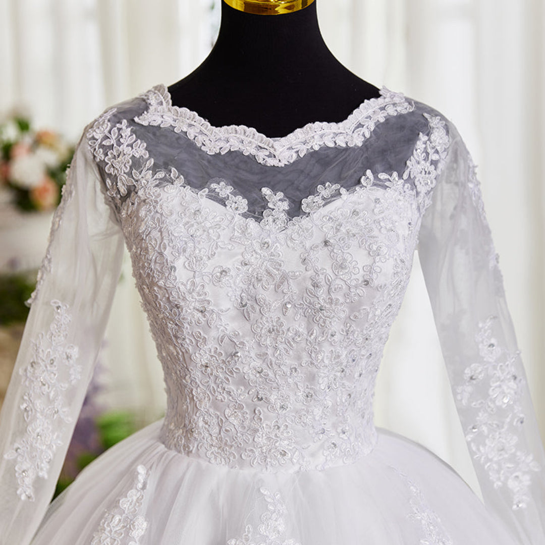 Back closure and button detail on White Ball Gown — GownLink GLGB150