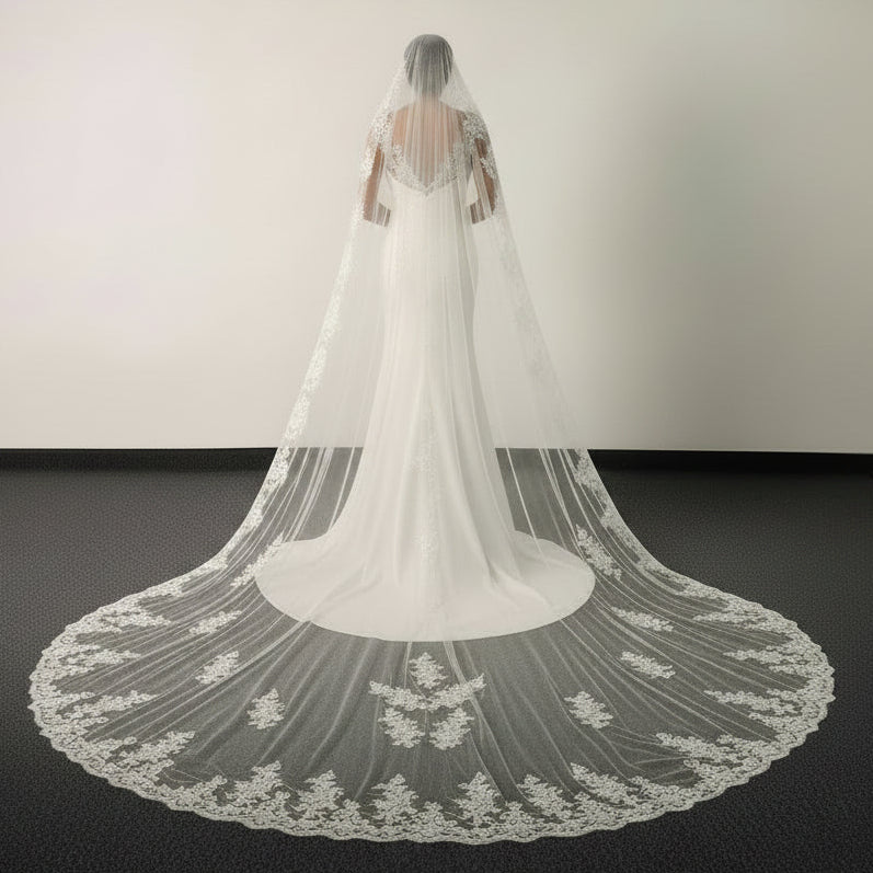 Detail of veil fabric and texture — GownLink GLVL21