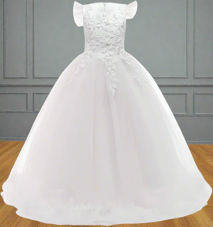 Sleeve detail close-up on White Bridal Gown Satin — GownLink COMMUNION
