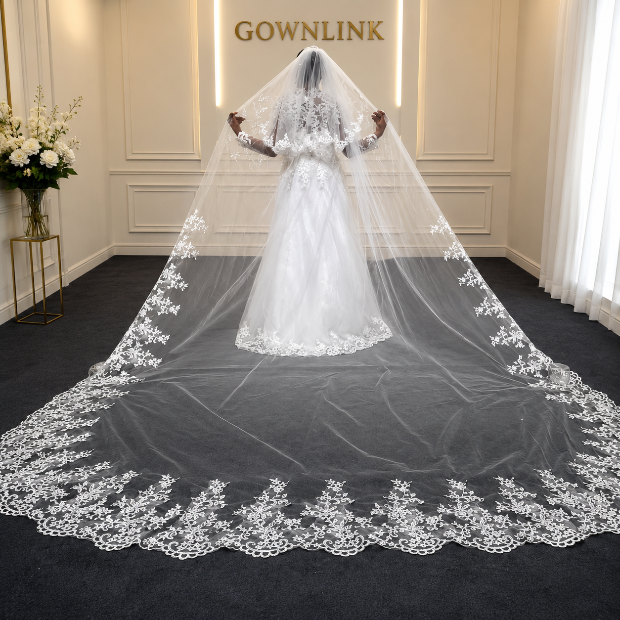 Side view of Long Bridal Veil with comb attachment visible — GownLink GLVHS14