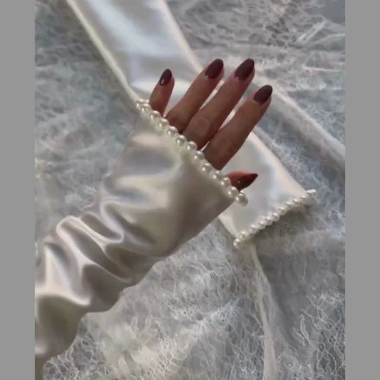 GownLink's Enchantingly Beautiful Bridal Gloves with Petals and Stone G11