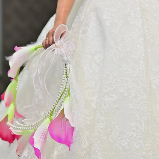 GownLink White and green color Bridal Bouquet B-59-2