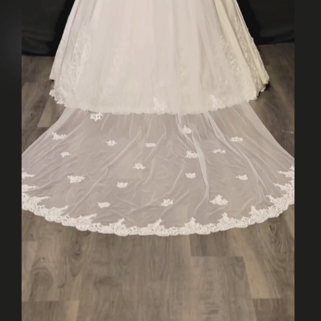 Elegant Roman-style wedding veil in Nagaland