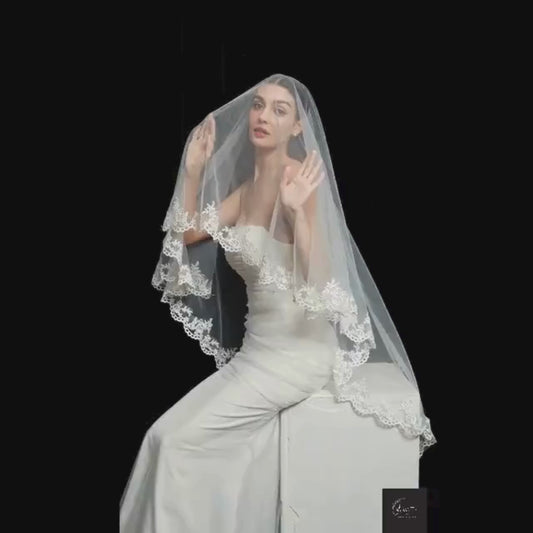 GownLink Long Elegant Bridal Veil, Embellished with Lacework and Comb GLSVL1800
