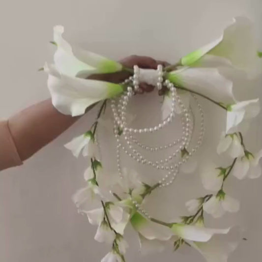 GownLink's Majestic Harmony Elegant Bridal Bouquet with green and white Flowers B-butterfly