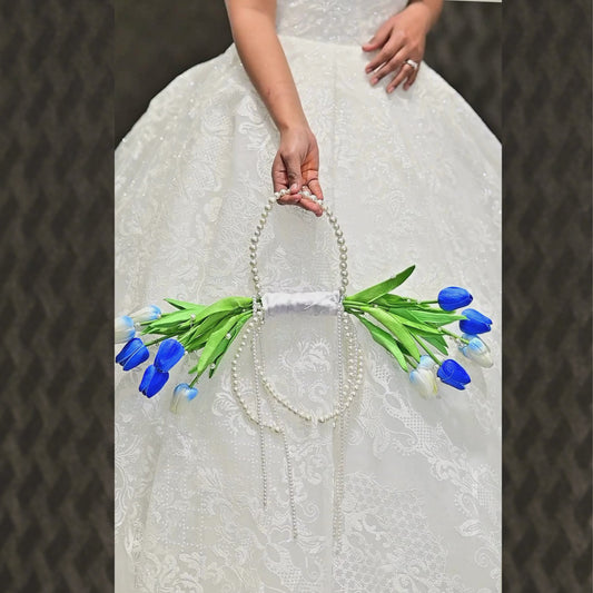 GownLink White and green color Bridal Bouquet GLBLB