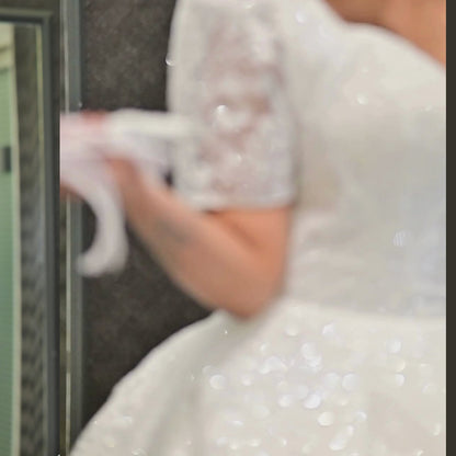 GownLink White and green color Bridal Bouquet B-60
