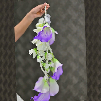 GownLink White and green color Bridal Bouquet B-59-1