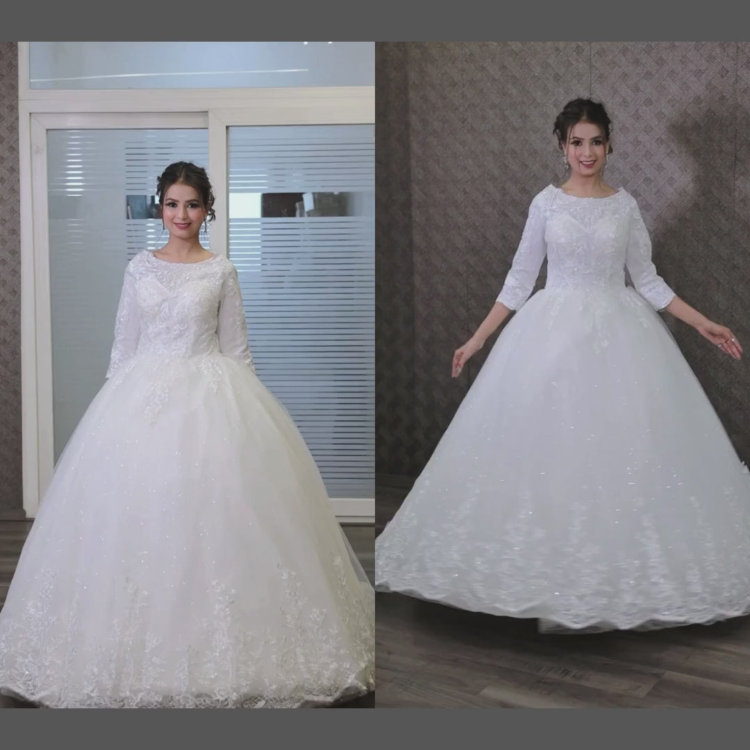 White Roman-style wedding gown for bride in Madhya Pradesh