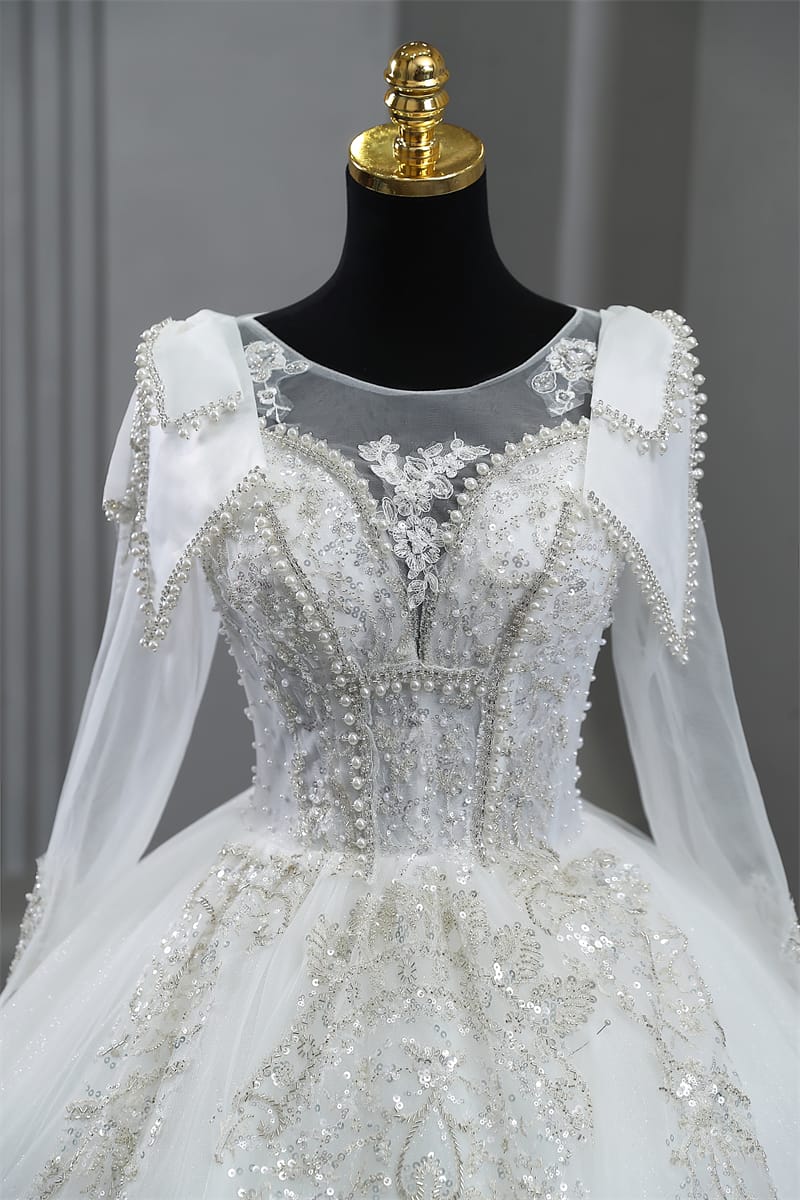 New design in White wedding gowns