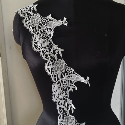 match lace tone pure white ivory off-white with gown fabric in Hamirpur