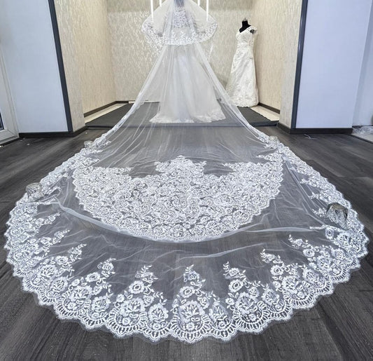 GownLink's Ethereal Splendor Luxurious 4 Meters Long Bridal Veil of Heavenly Elegance For Cathedral Christian & Catholic Wedding GLVHL11